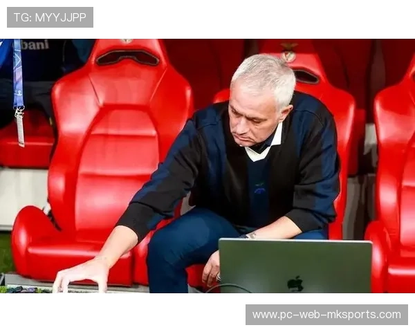 穆里尼奥欧冠四连败，本菲卡再度失利，出线几乎无望，穆里尼奥 本菲卡